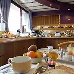 Kyriad Hotel