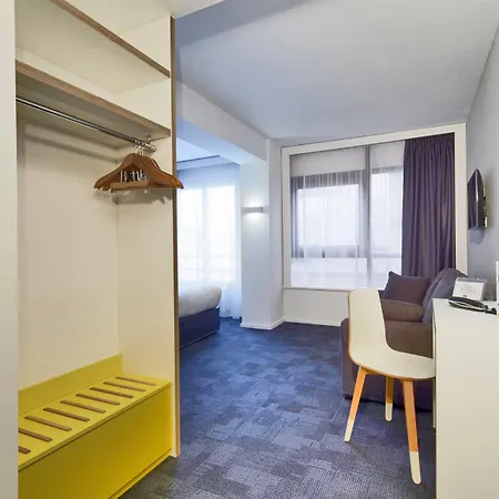 Kyriad Hotel 3*