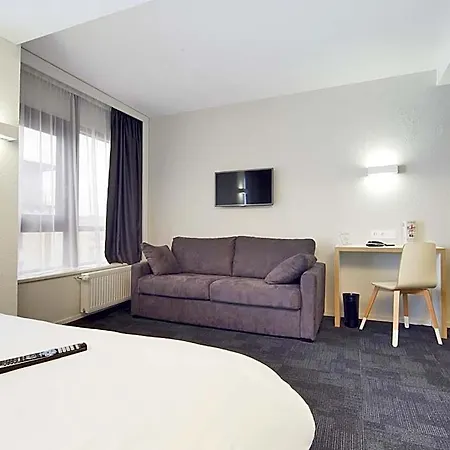 Kyriad Hotel 3*