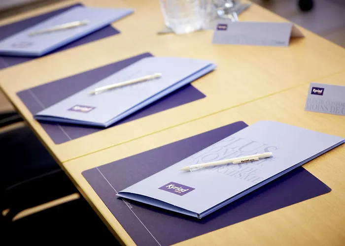 Отель Kyriad 3*