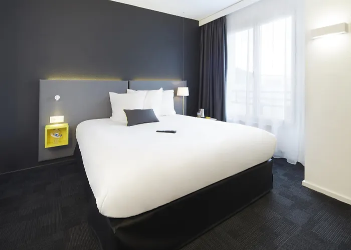 Kyriad Отель Брест