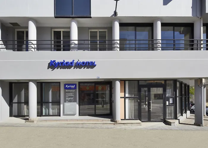 Kyriad Отель Брест